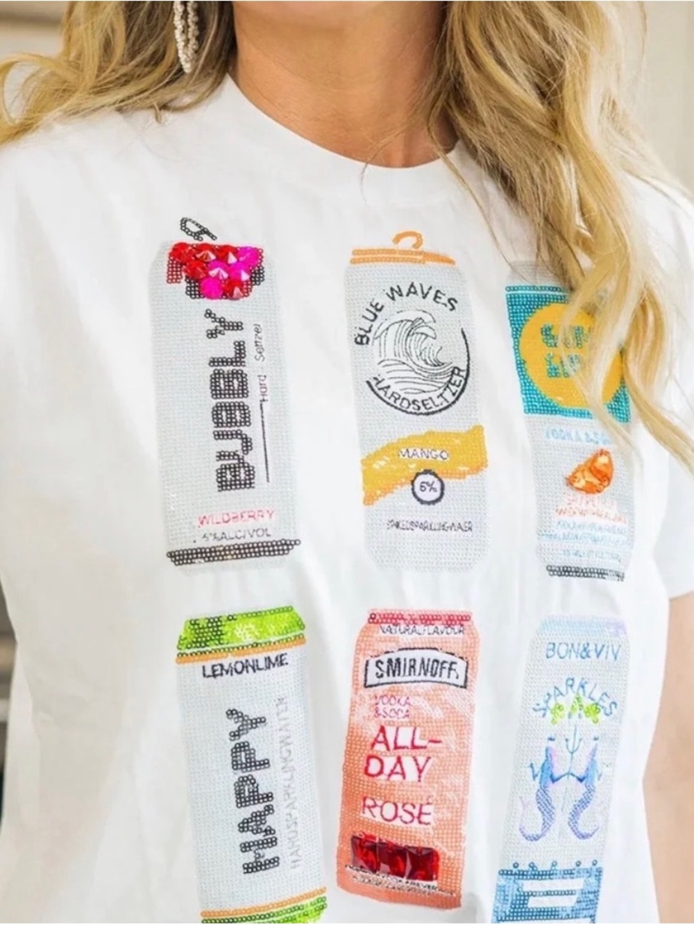 QUEEN OF SPARKLES sequined White seltzer tee
